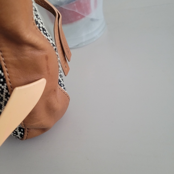 Fossil Karli Hobo Bag - Picture 15 of 15